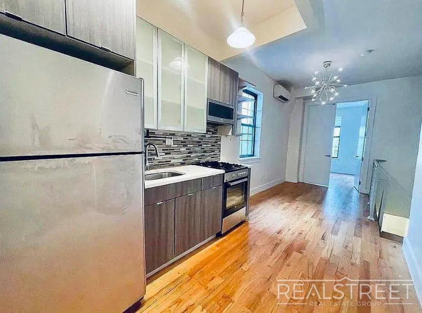 22 Catherine St – photo 2