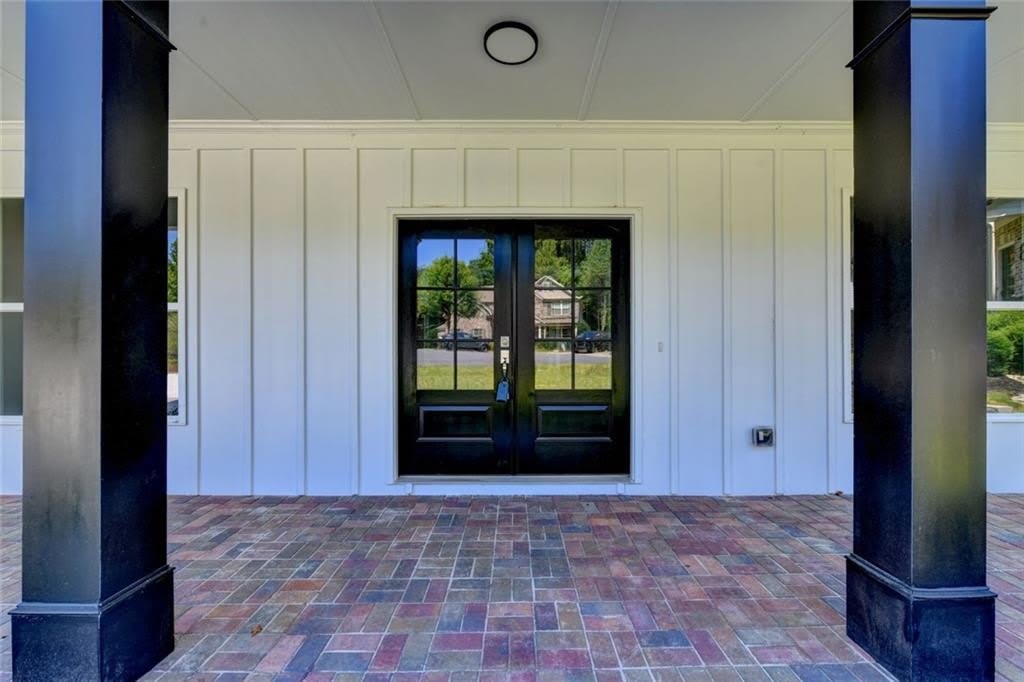 9135 Fox Trail Lane – photo 2