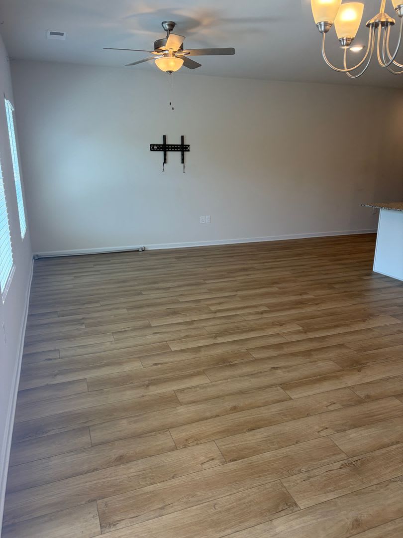 Beautiful Townhome – photo 5