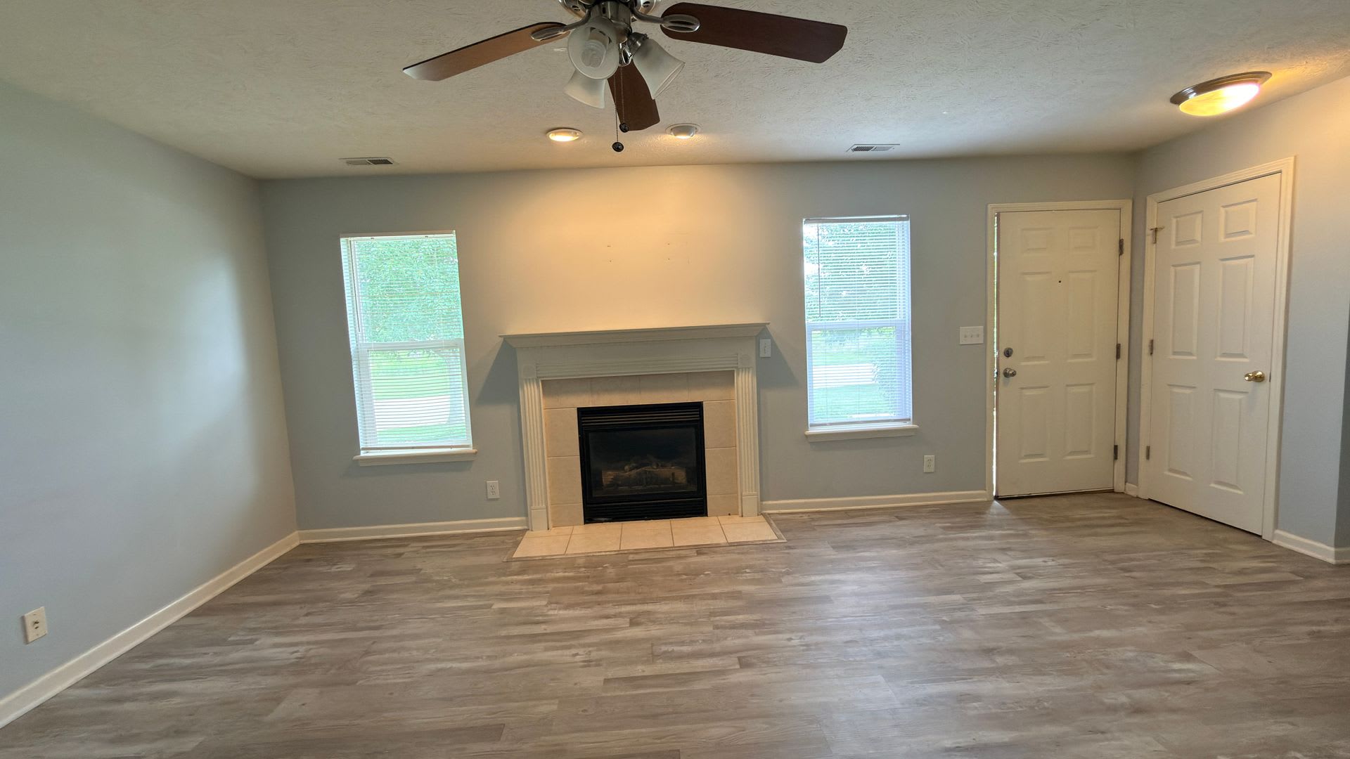 Ground-Level 3BR Condo Minutes from Purdue with Attached 2-Car Garage – photo 4