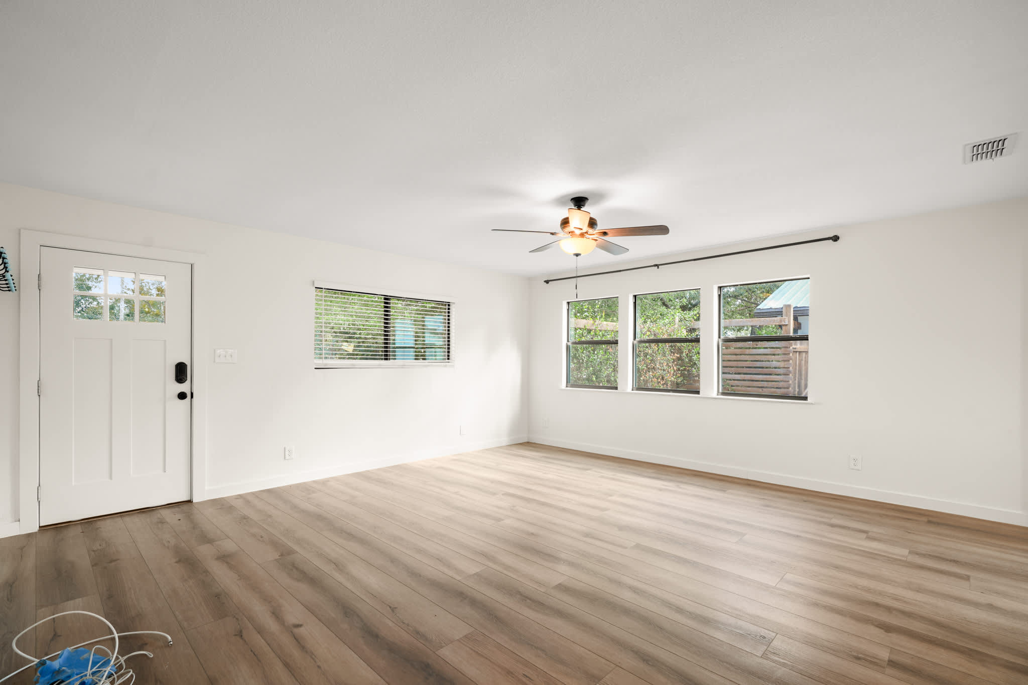 413 Sun Bonnet Dr – photo 4