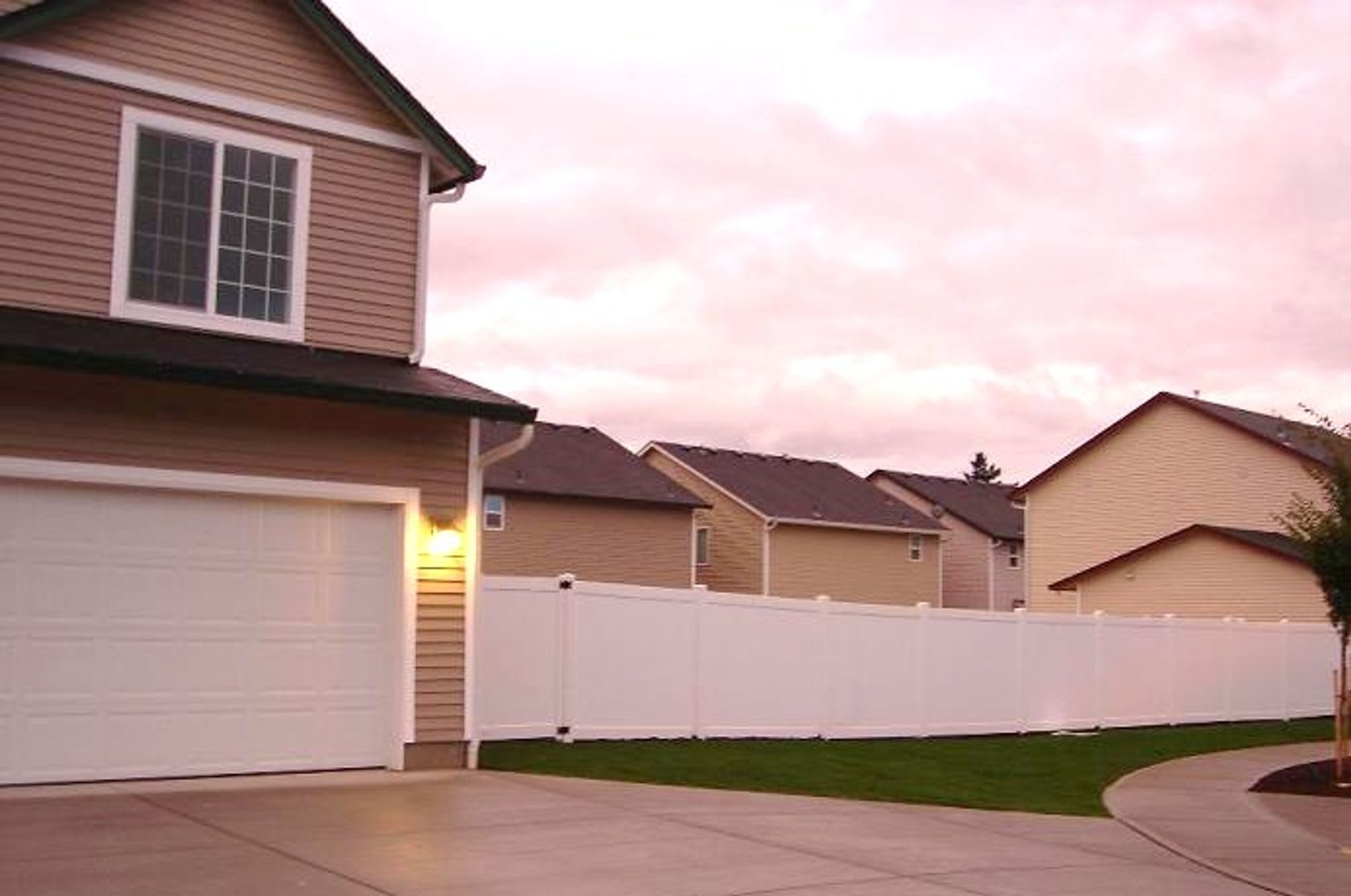 Spacious Landover Commons Home w/ Large Yard for Lease – photo 2