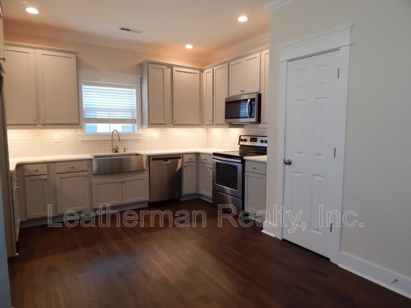 3750 Tetbury – photo 2
