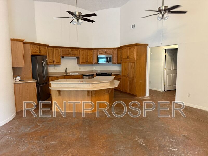 18390 17th Ave – photo 3
