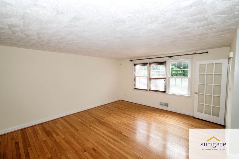 8616 Pleasant Plains Rd – photo 5