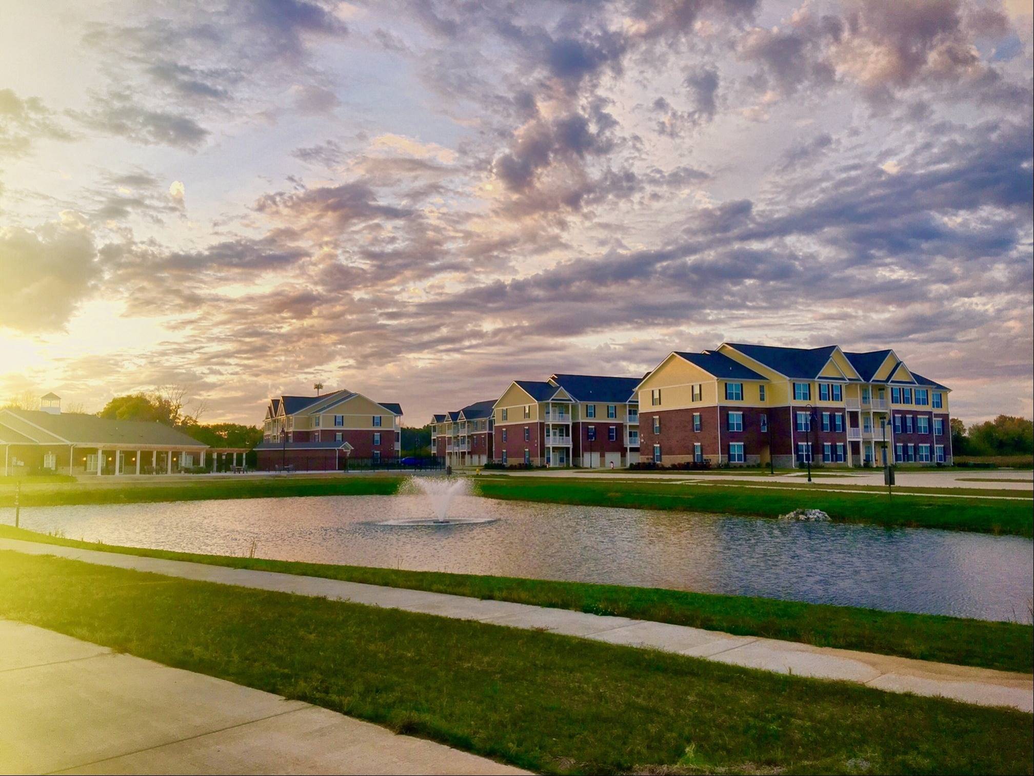 Double Creek Flats Apartments – photo 2