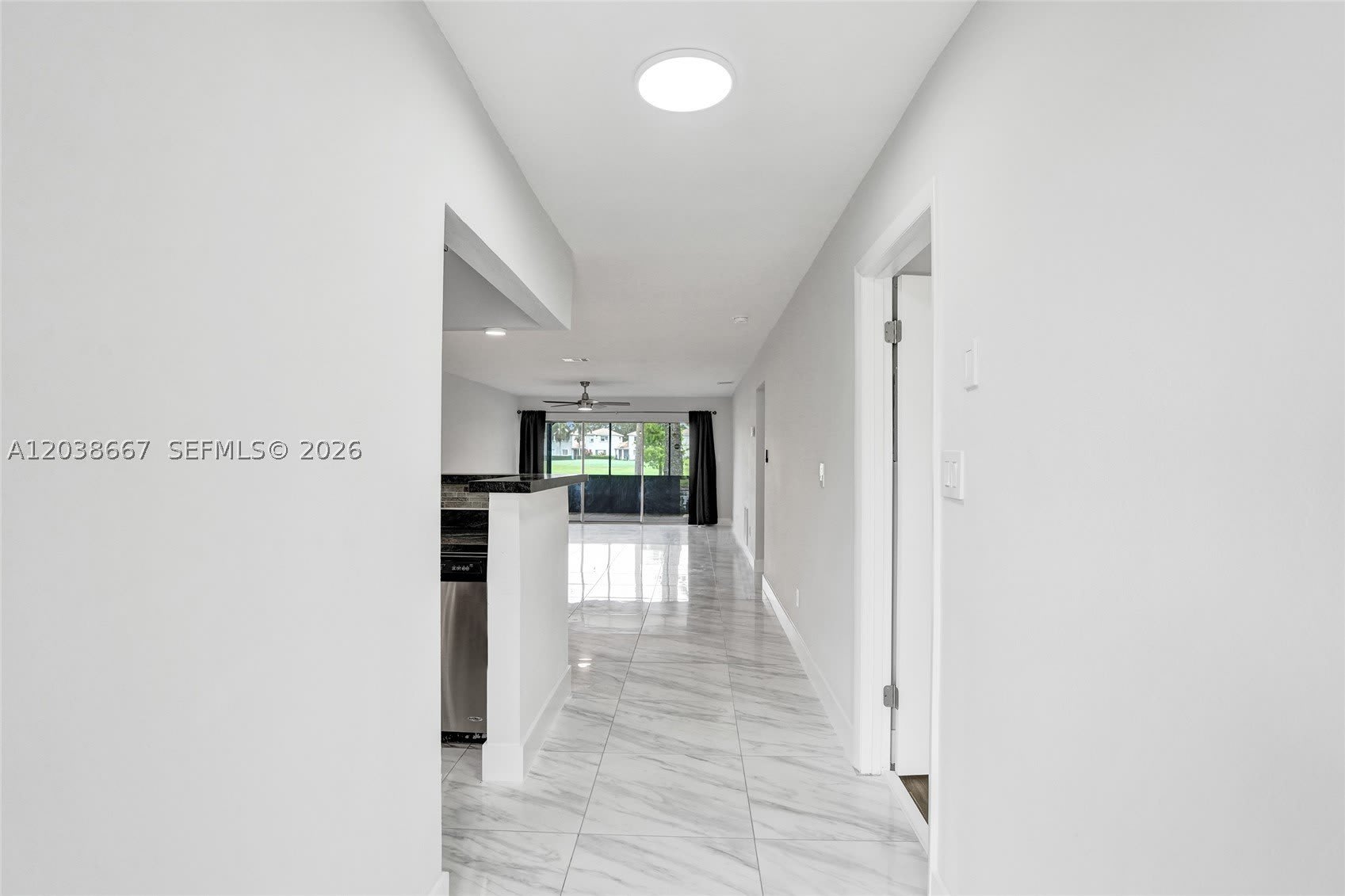 9540 NW 65th St – photo 3