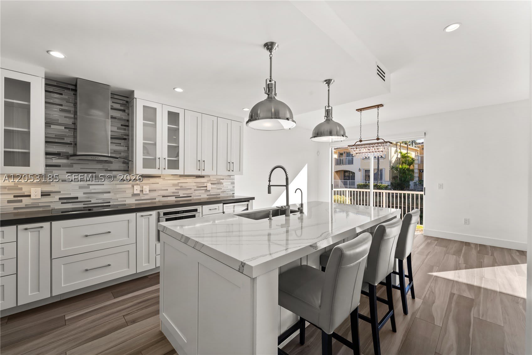 3110 NE 210th Ter – photo 3