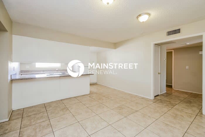 5808 West Holly Street – photo 4