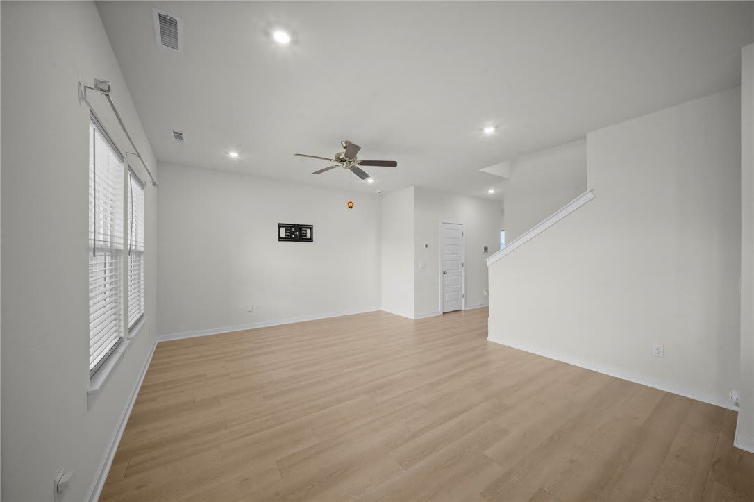 3844 Pinecrest Street – photo 3