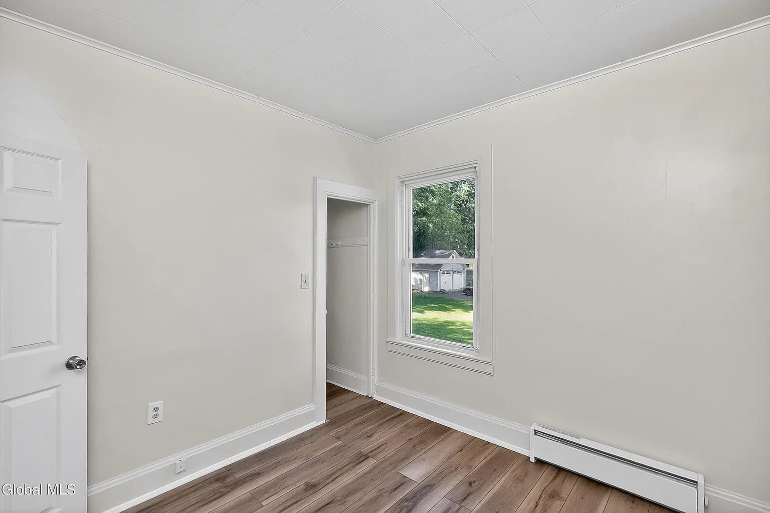 138 Davis Avenue – photo 2