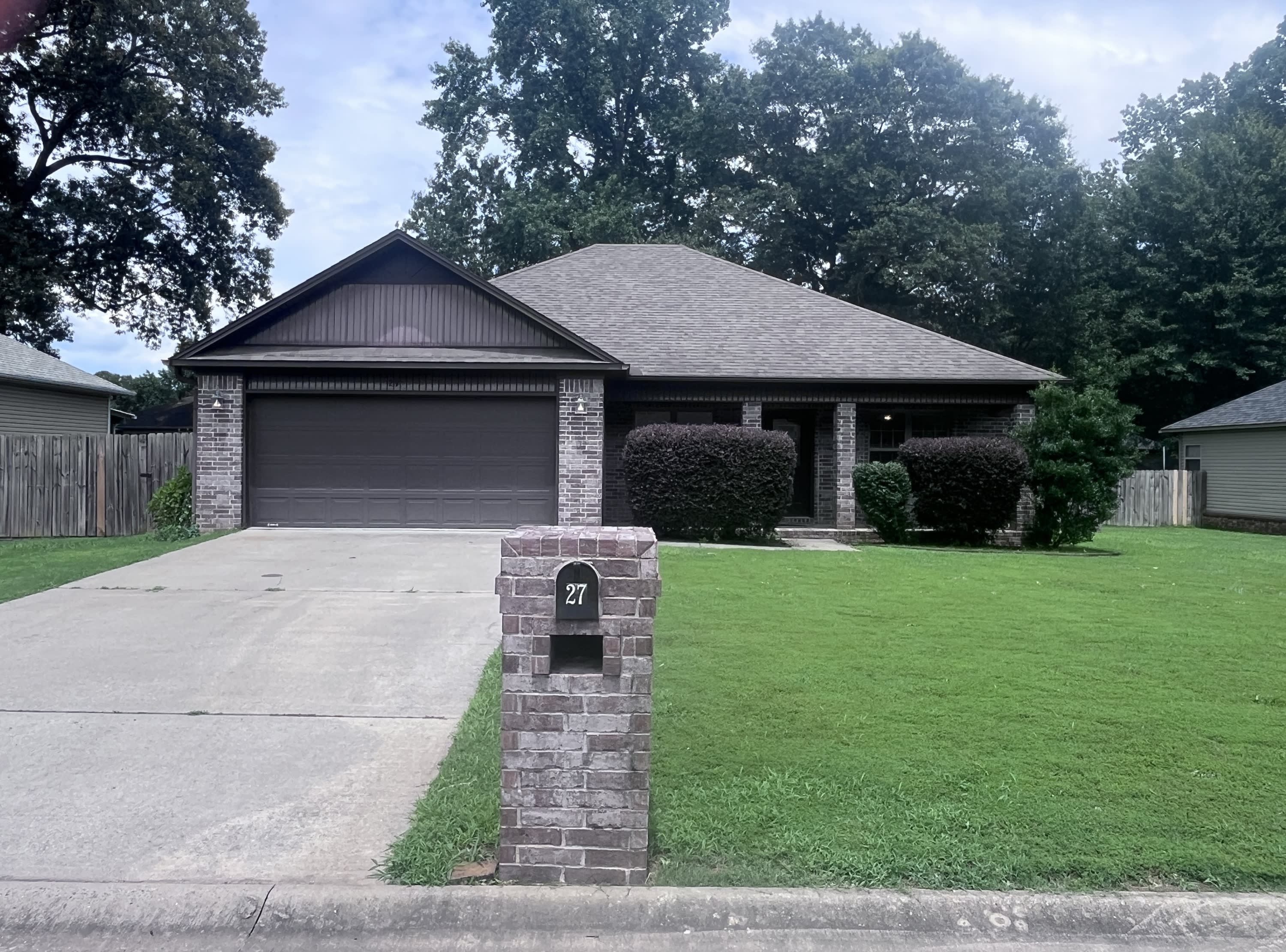 27 Trinity Drive – photo 1