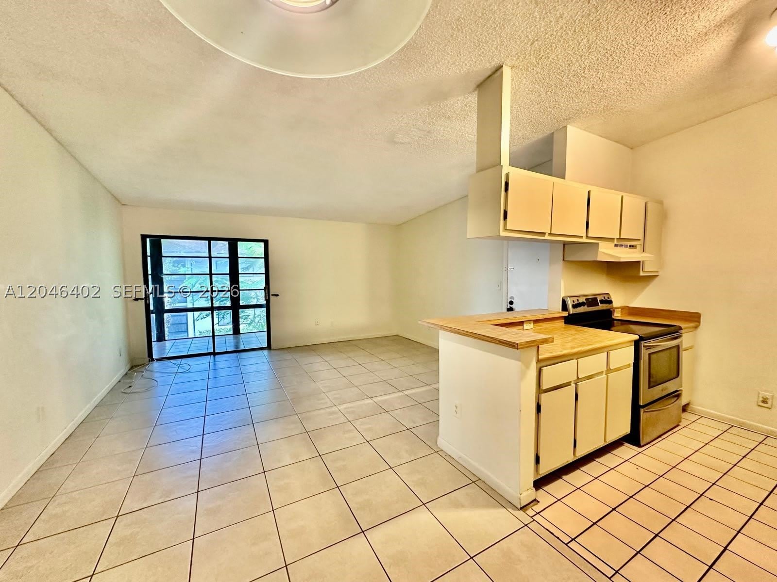 809 NE 199th St – photo 4