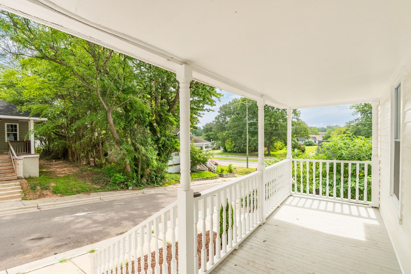 Charming 2 Bedroom 1 Bathroom Home Near Downtown Durham – photo 4