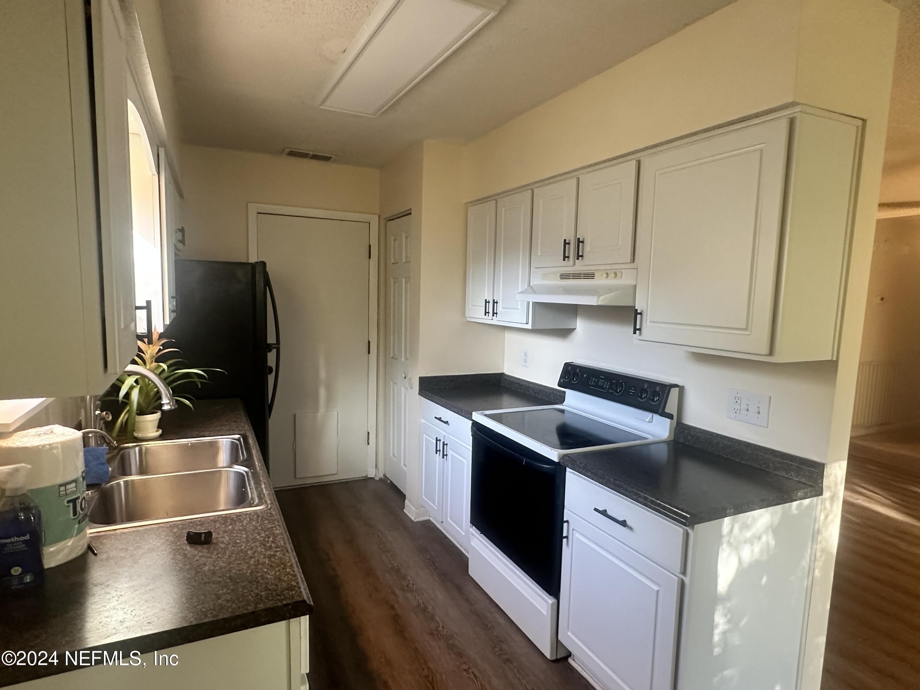11461 CYPRESS BEND Court – photo 5