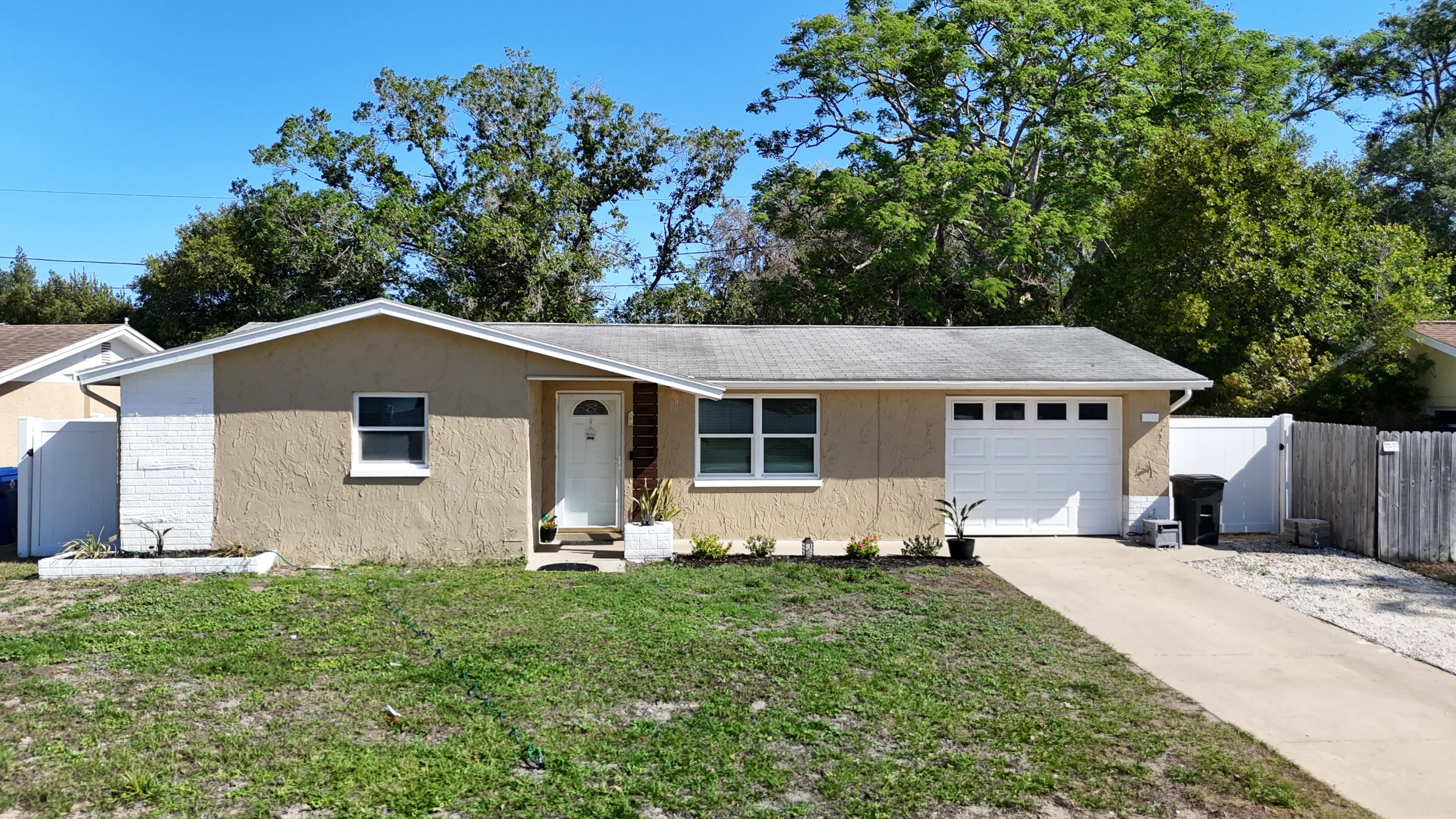 5913 Appletree Road – photo 2