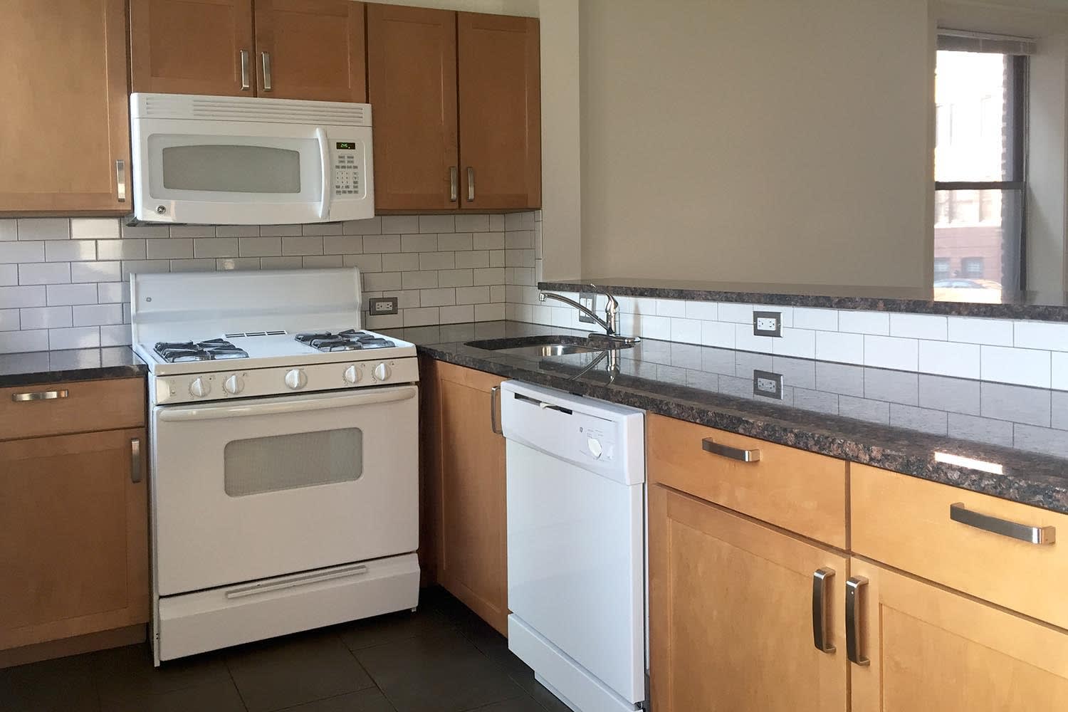 5400-5406 S. Maryland Avenue – photo 1