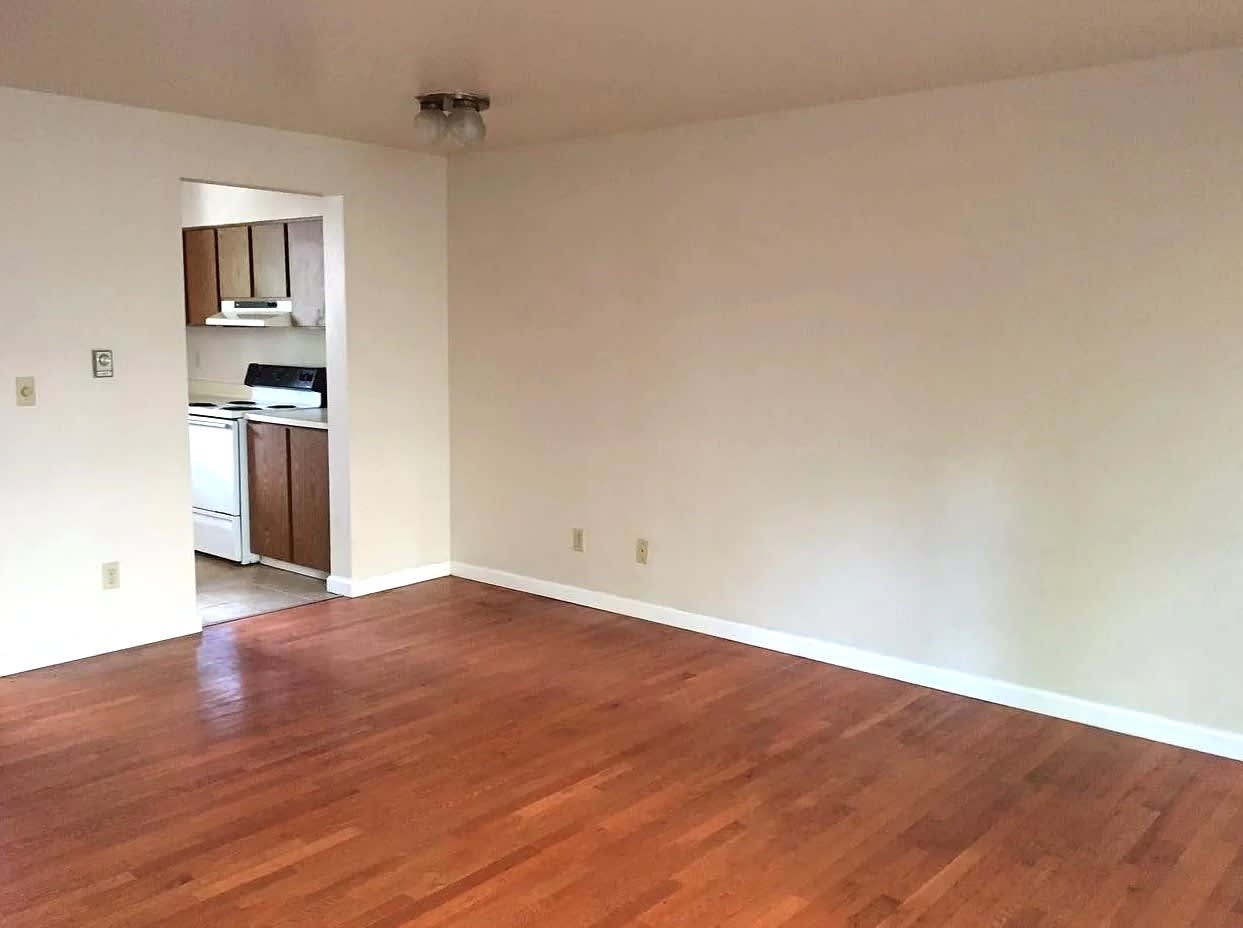 8606 23rd Avenue NortheastUnit 1 – photo 3