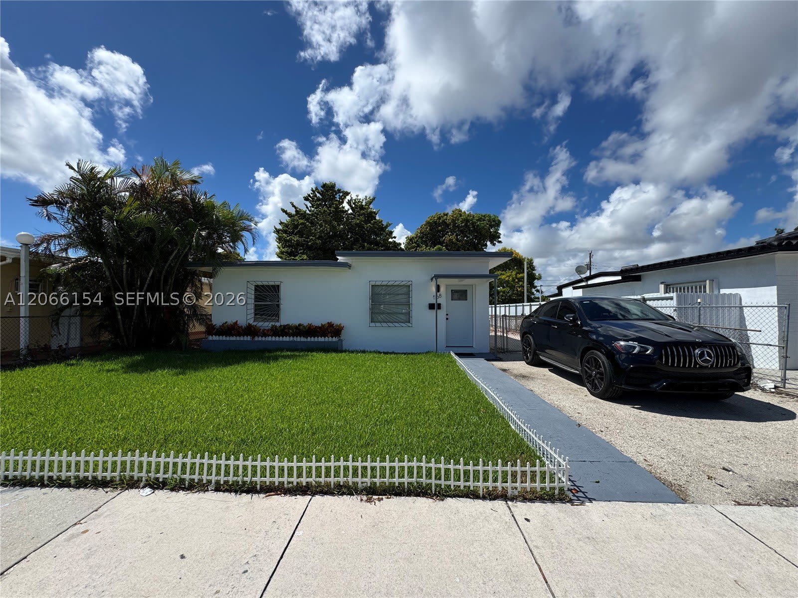 568 E 49Th St – photo 2