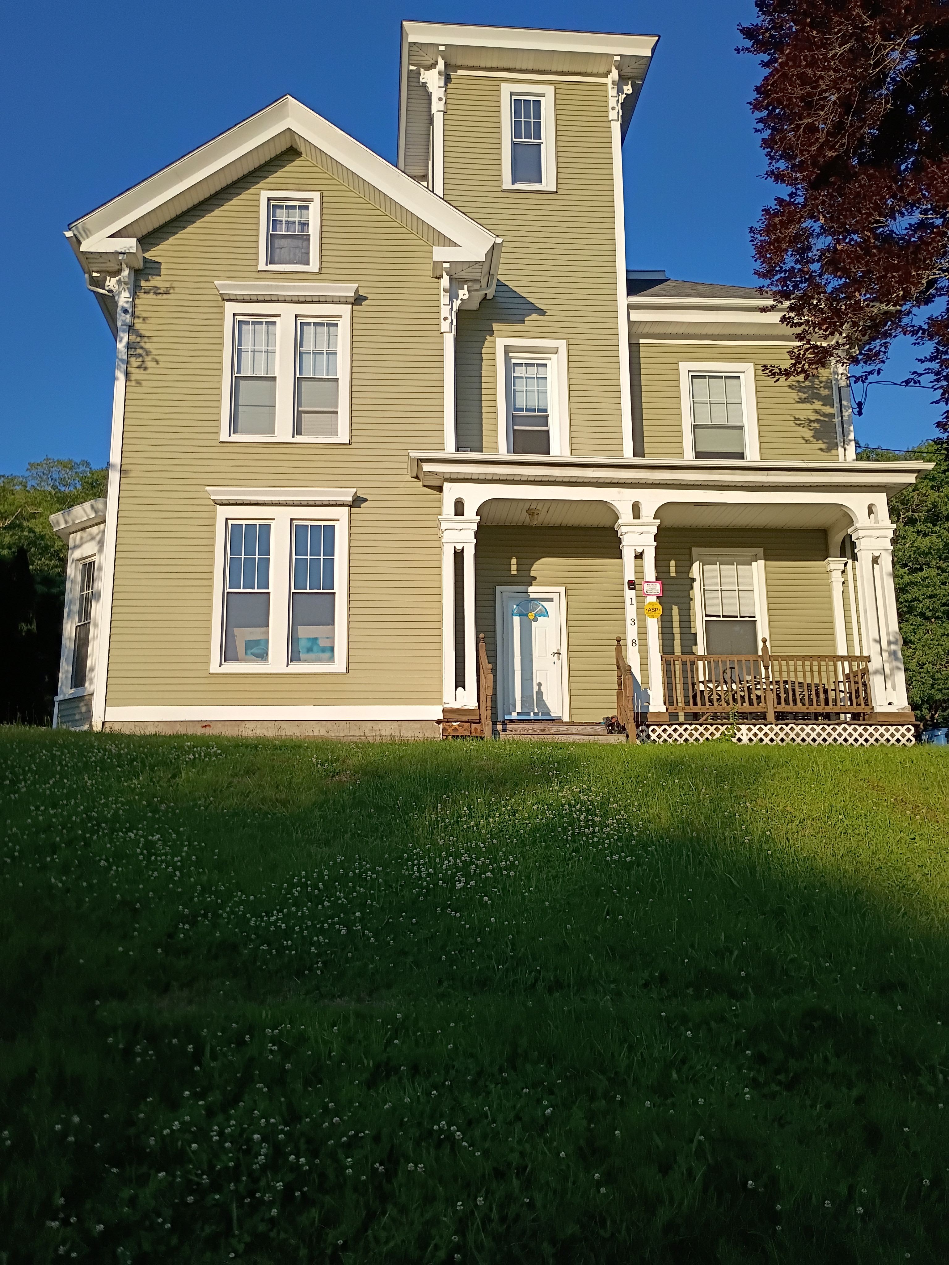 138 Laurel Hill Avenue – photo 1