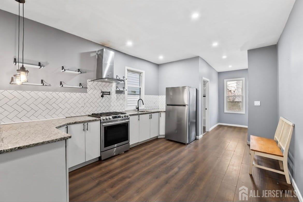 487 S 17th Street S – photo 1