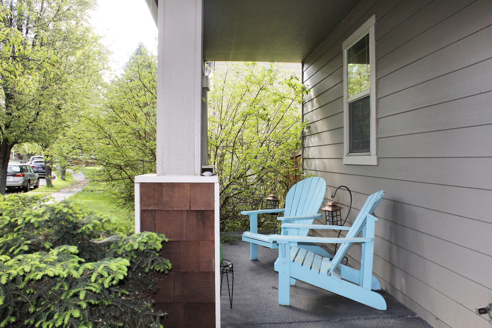 Gorgeous NW home with 3 primary suites 3.5 bathrooms and a fully fenced backyard! – photo 3