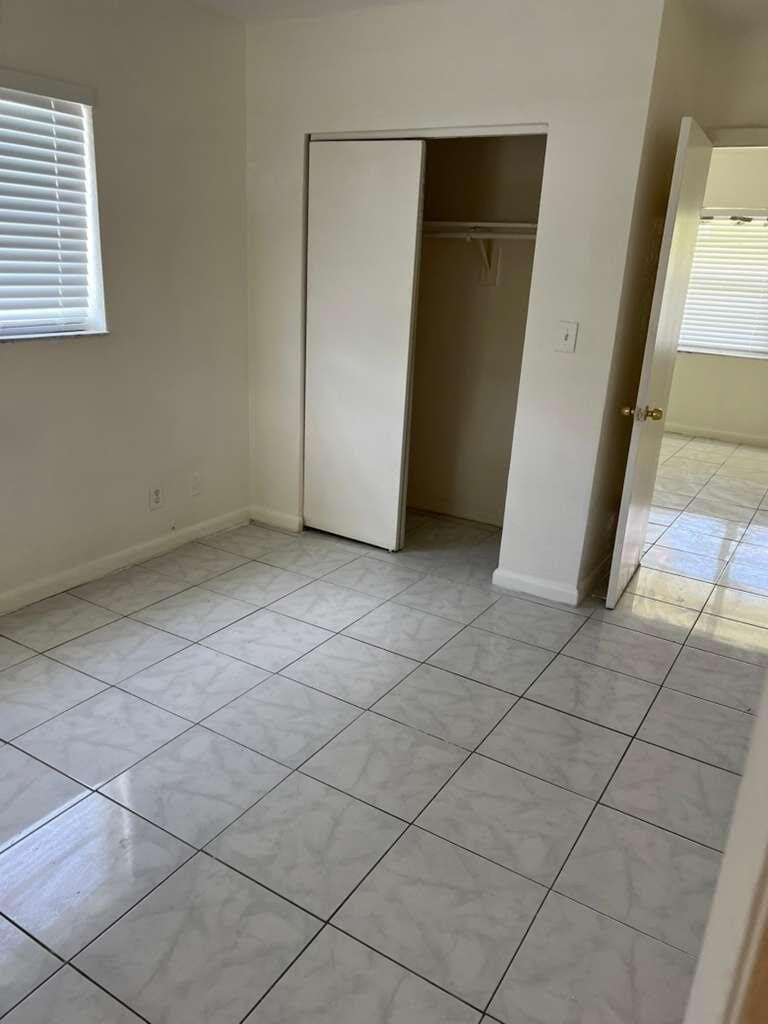 700 NW 3rd Avenue – photo 1
