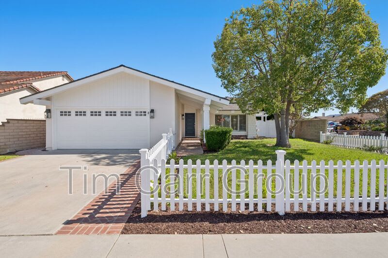 8822 Bellshire Drive – photo 1