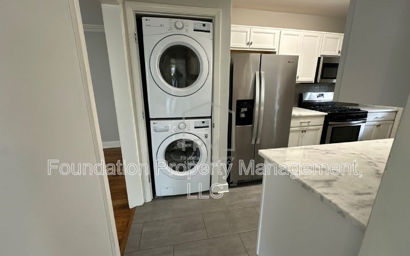 3568 Philwood Avenue – photo 5