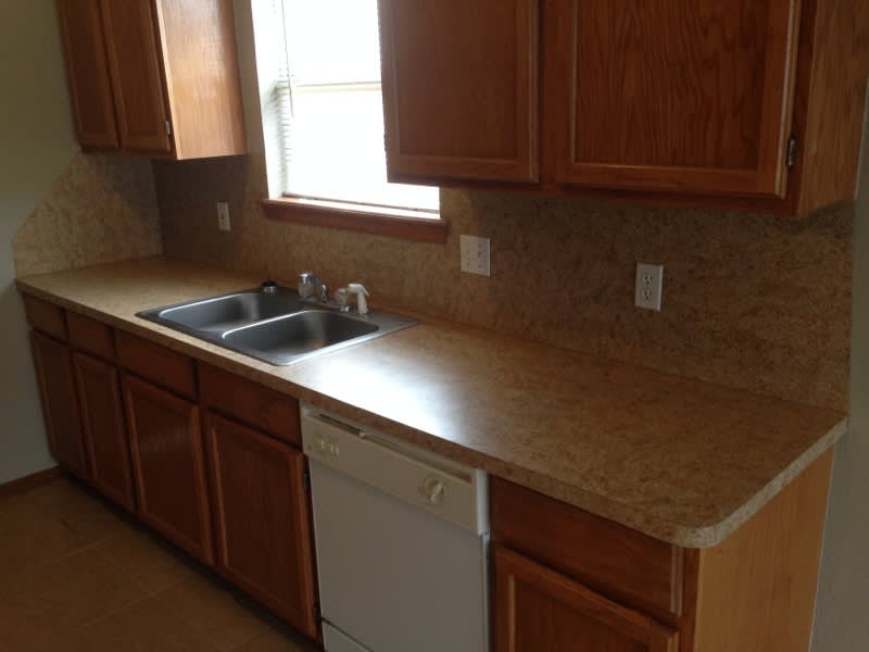 Gorgeous Three Bedroom Home in Southlake Addition – photo 2