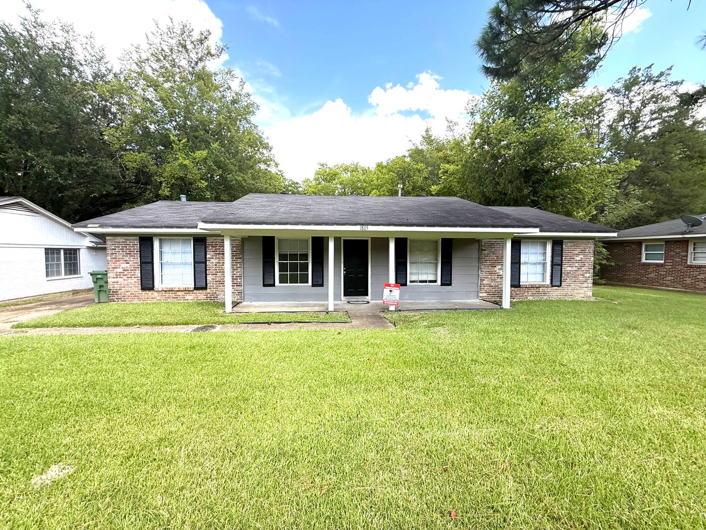 ** 3 Bed 2 Bath Located in McGehee-Allendale ** to schedule a self tour – photo 1