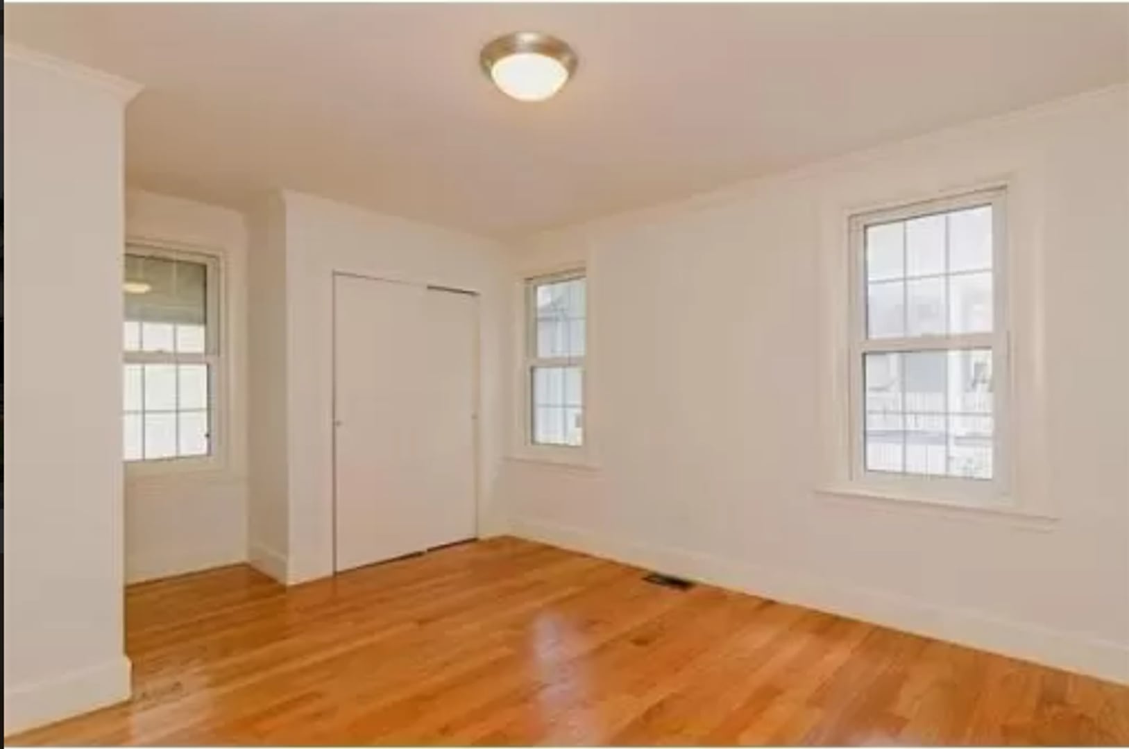 Charming 1 Bedroom – photo 4