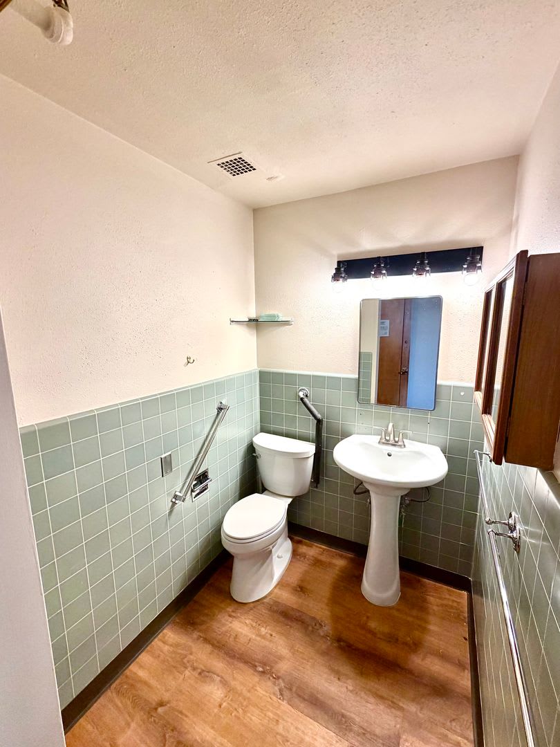 Eagle Crest Village Apartments #212: 1bdrm/1bath – All Utilities & Wi-Fi Included! – photo 2