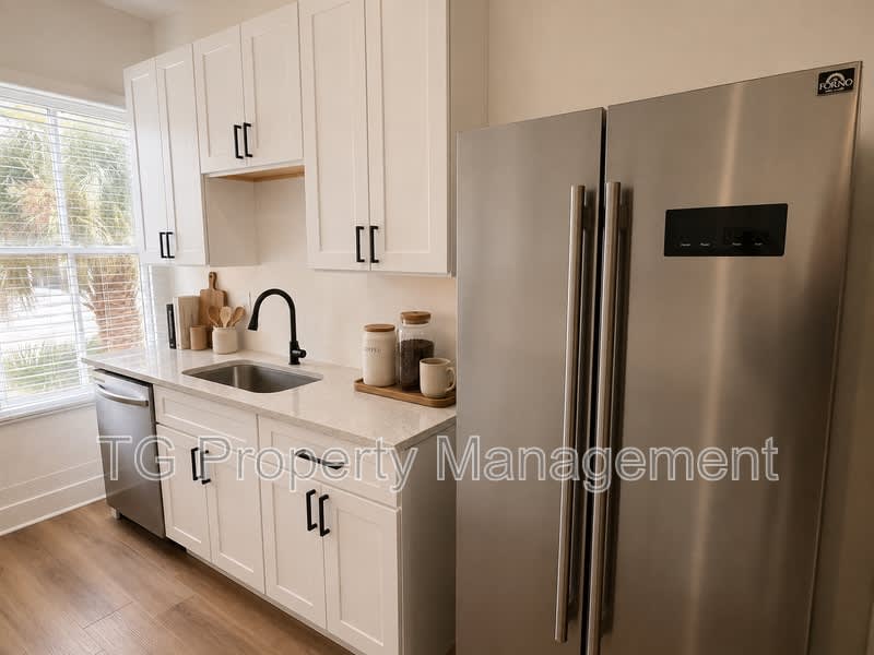 30 Sanford St – photo 3