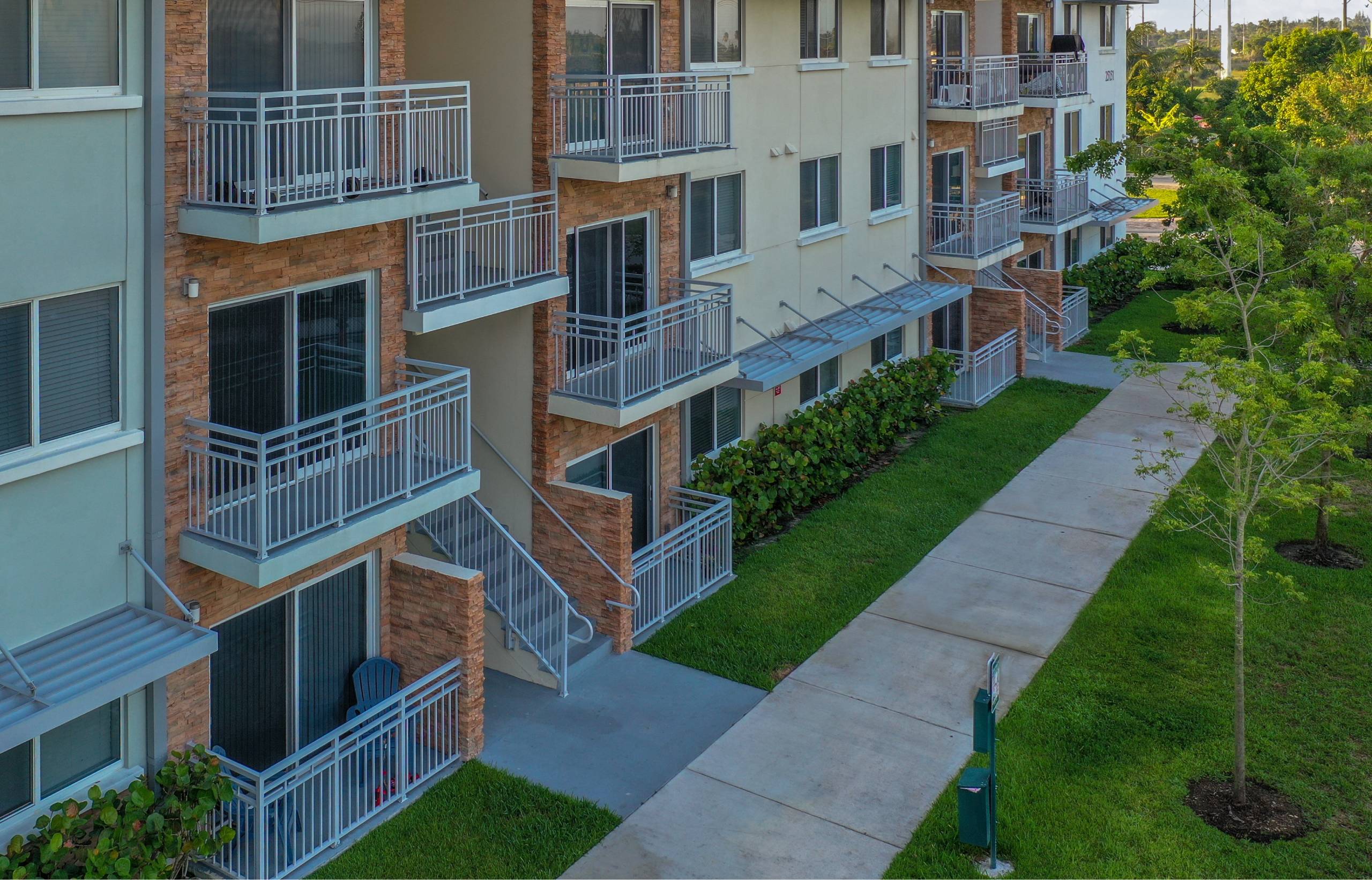 Village at Coral Reef – photo 5
