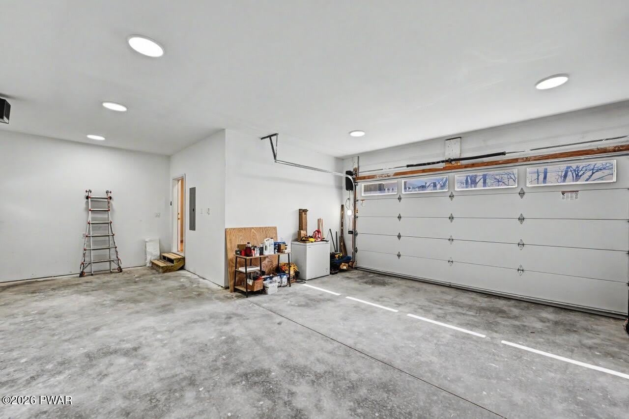 78 E Shore – photo 2