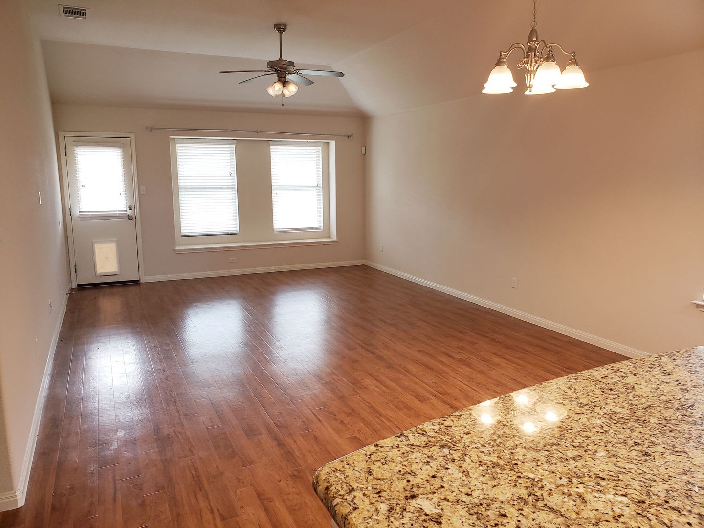 3 BR/2BA – photo 3