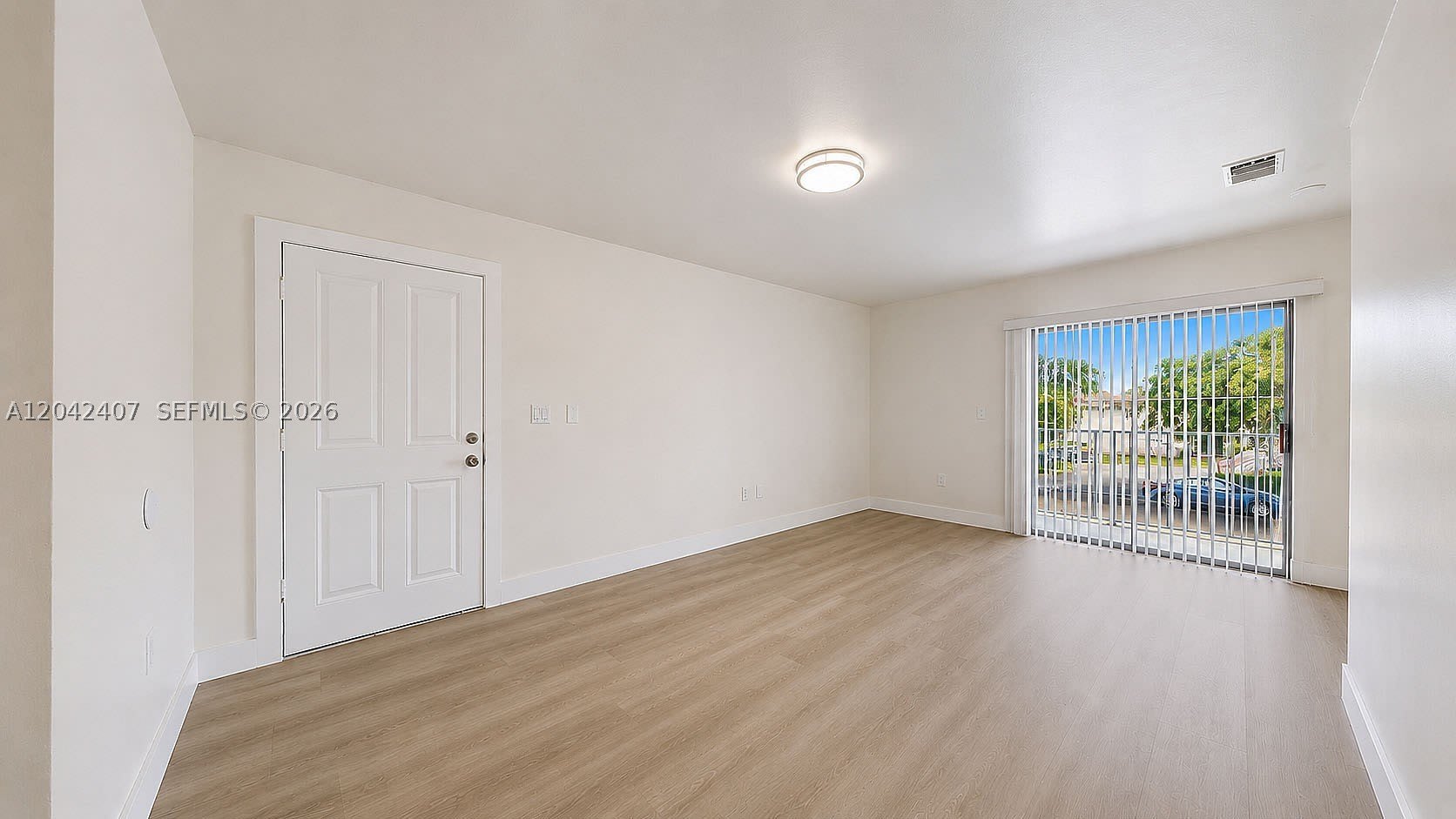 1670 W 42nd St – photo 4