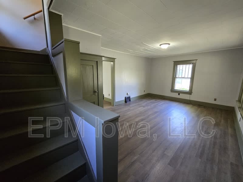 1125 Ackermant Street – photo 3