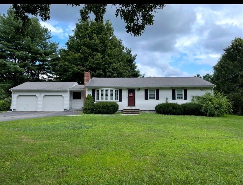 465 Forest St – photo 1