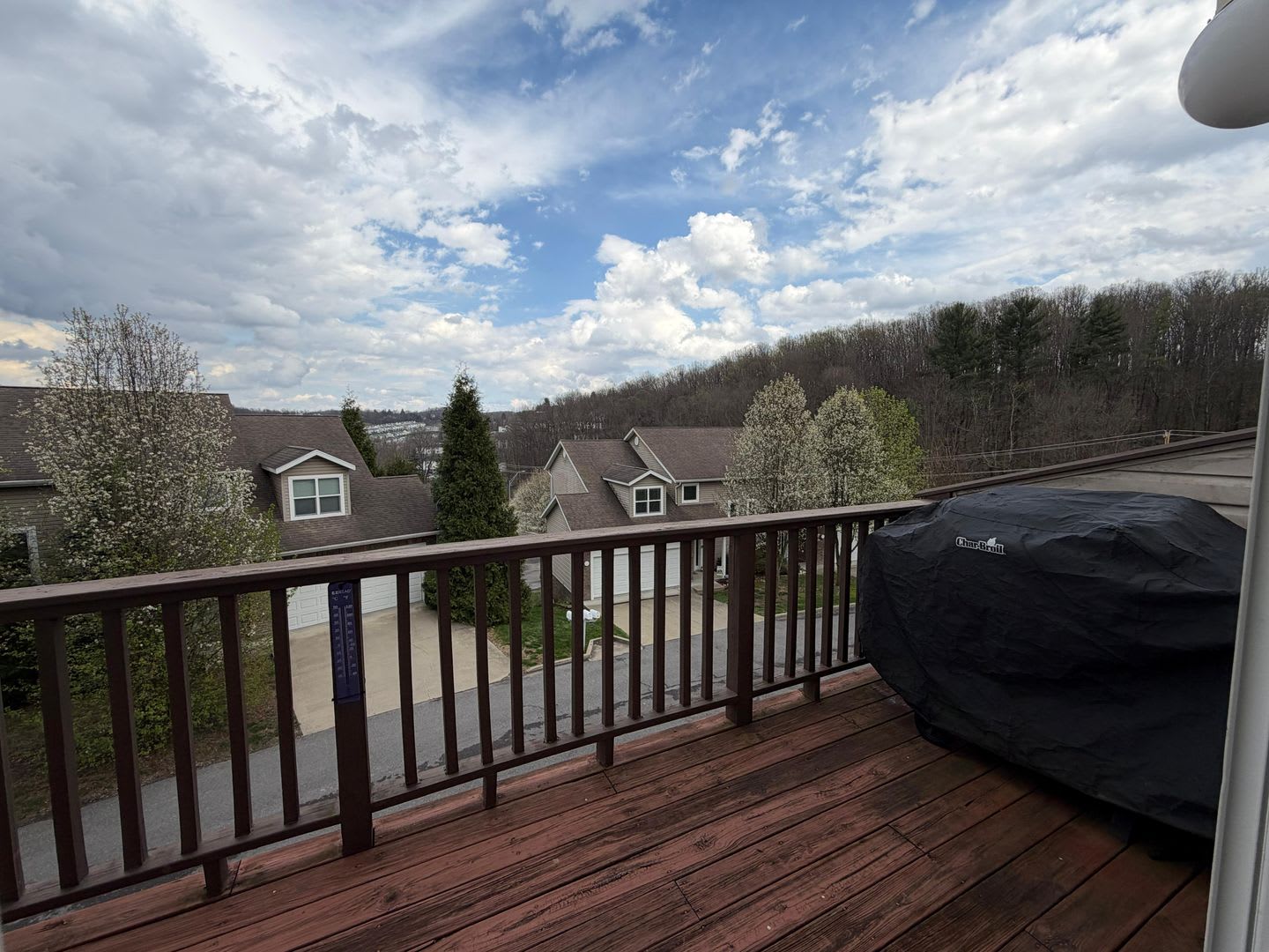 3 bedroom 2.5 bath townhome located in the Windwood Village – photo 3