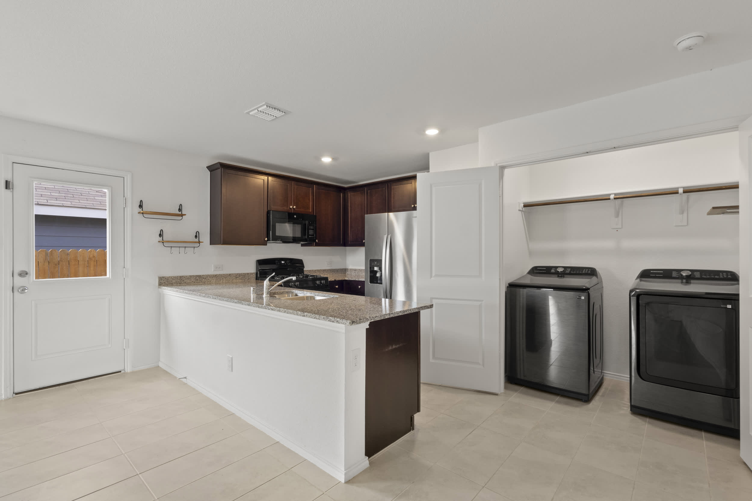 3702 Haydon Hill Road – photo 5