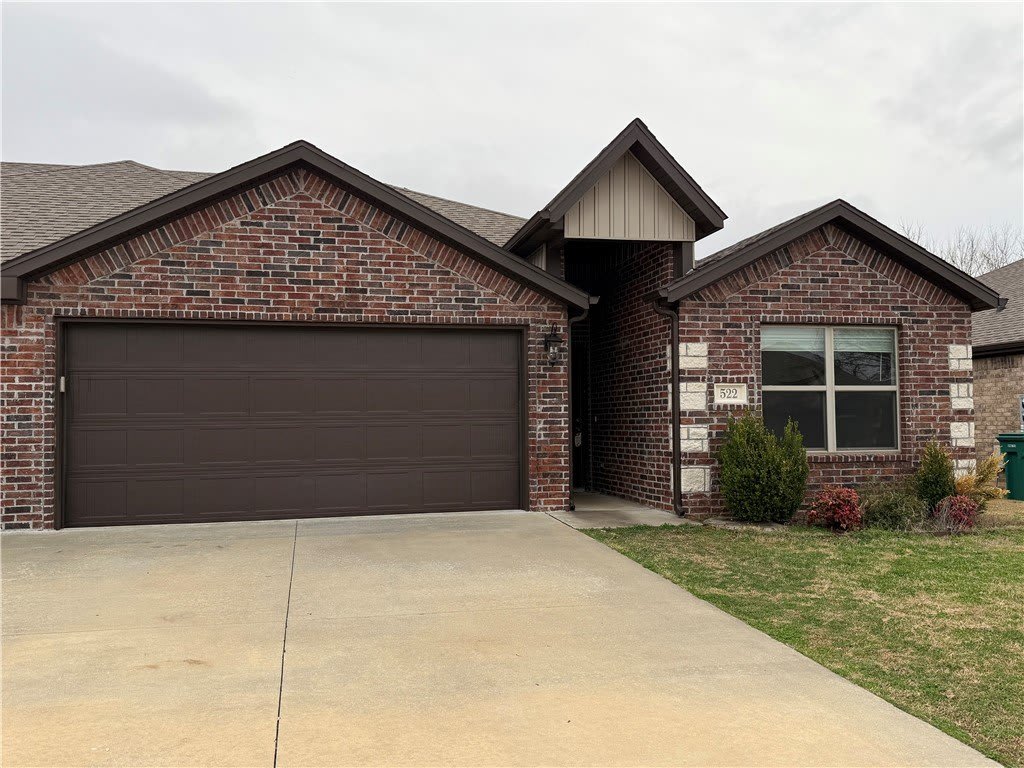 522 Vee Street – photo 1