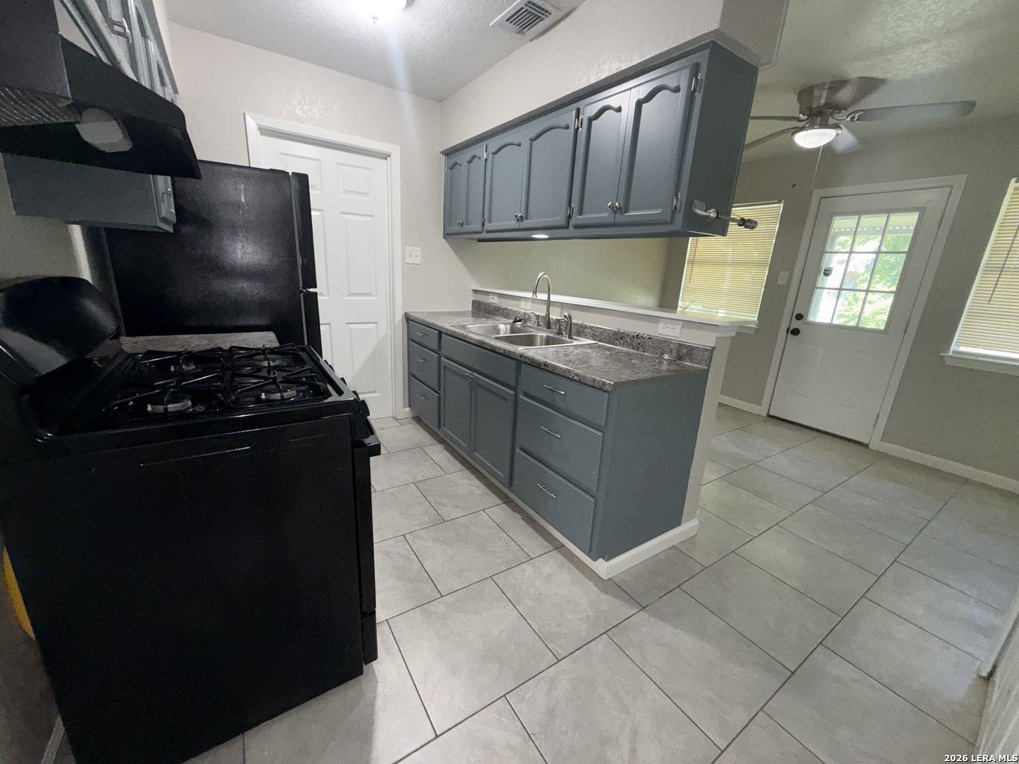4911 TENNYSON DR – photo 5
