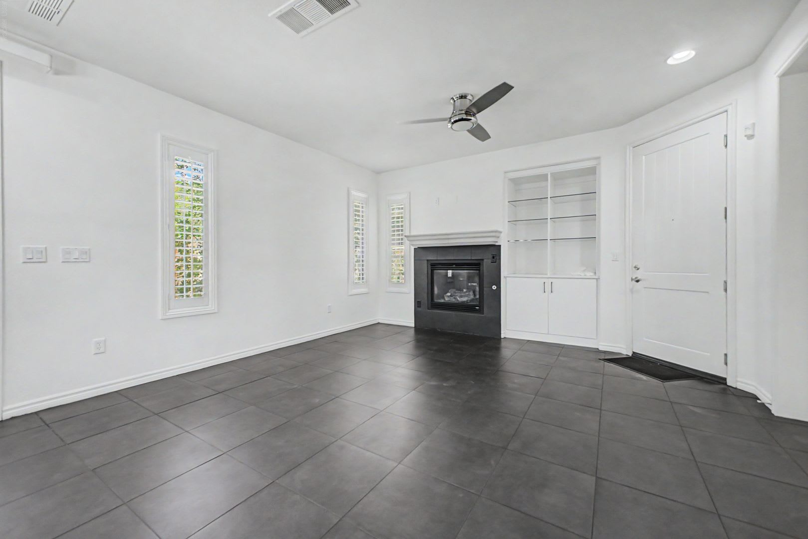 Guard gated home in the heart of Summerlin! – photo 5
