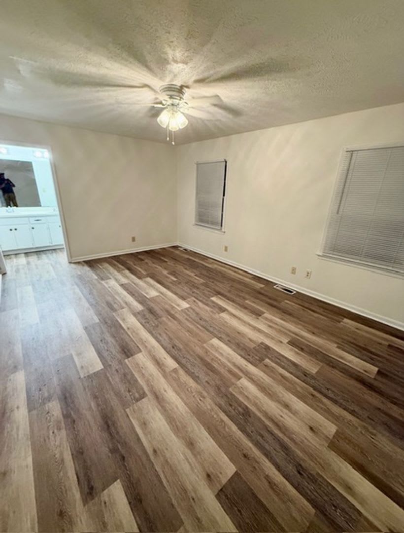 2066 Rexford Road – photo 3