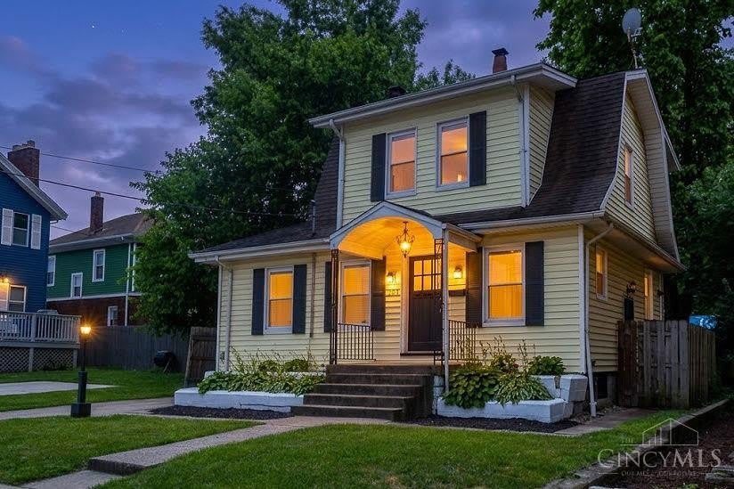 2775 Robertson Avenue – photo 2