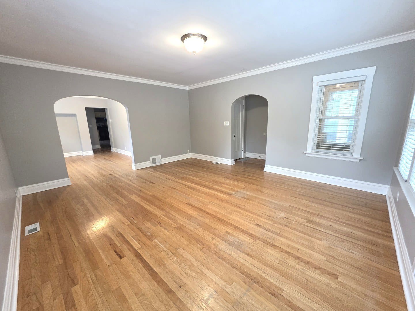 1029 S Elmwood Avenue – photo 3