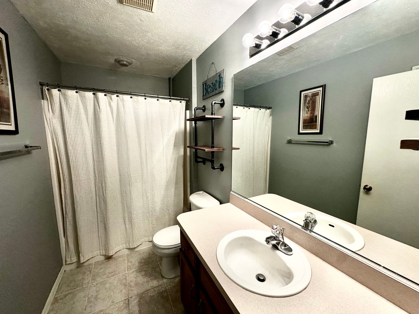 The Villages 2/2 Single Family Home, Fully Furnished or Unfurnished! – photo 4