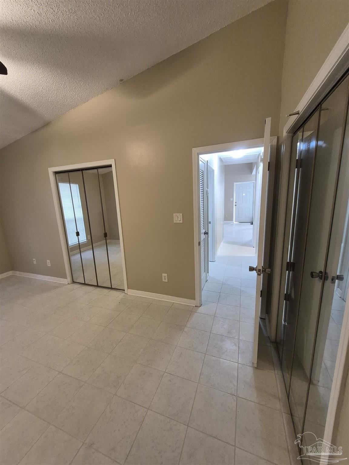 537 Petros Cir – photo 4